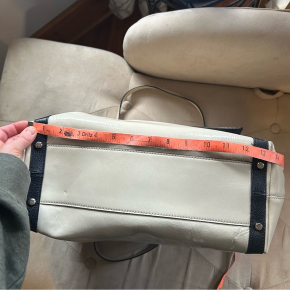 Kate Spade Cream Black Patent Leather Color block Satchel Tote Purse Handbag - Picture 13 of 15